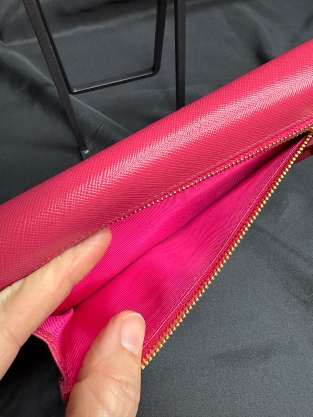 Prada Pink Saffiano Fiocco Continental Bow with Gold Logo Wallet - Picture 9 of 16